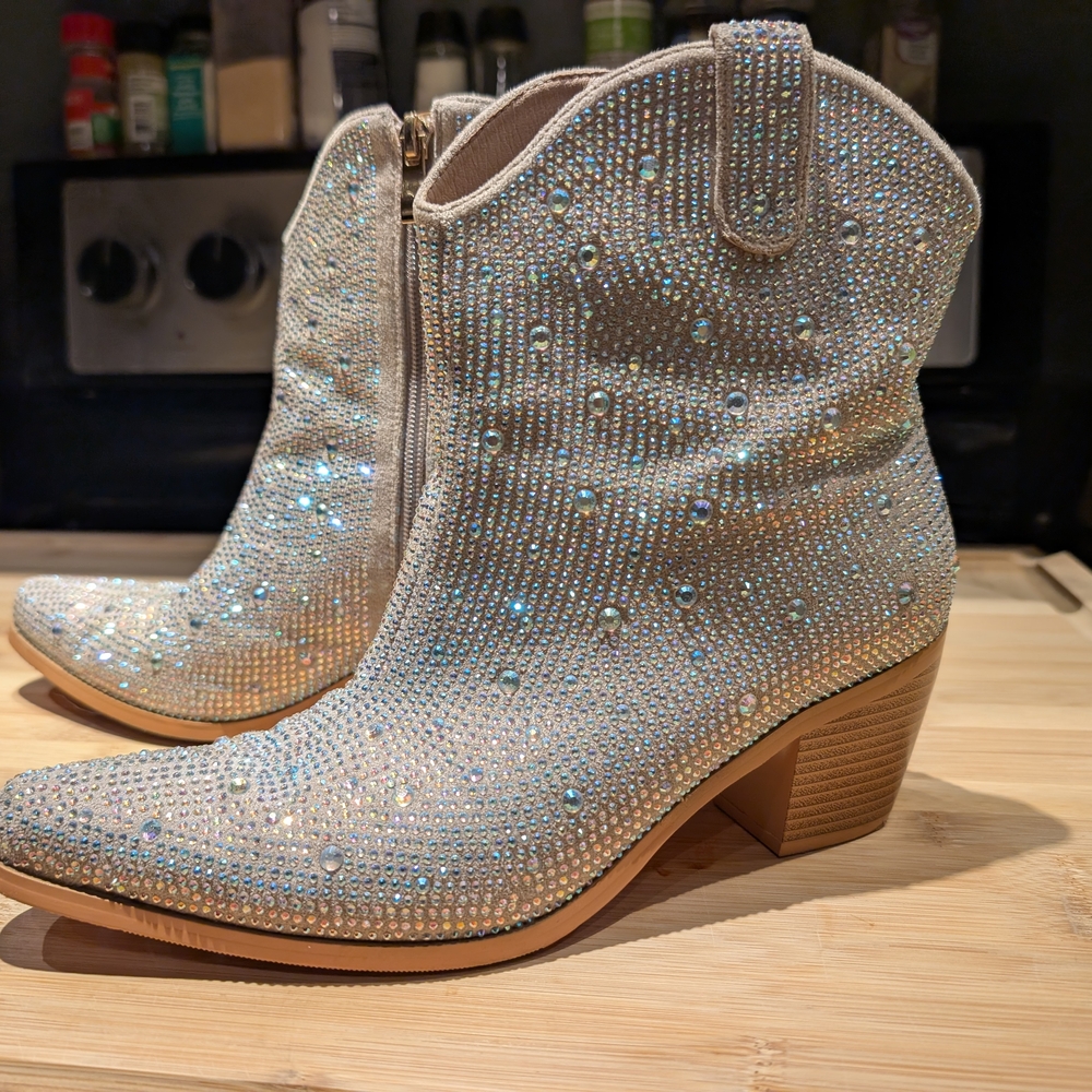 Elegant Silver Ankle Boots